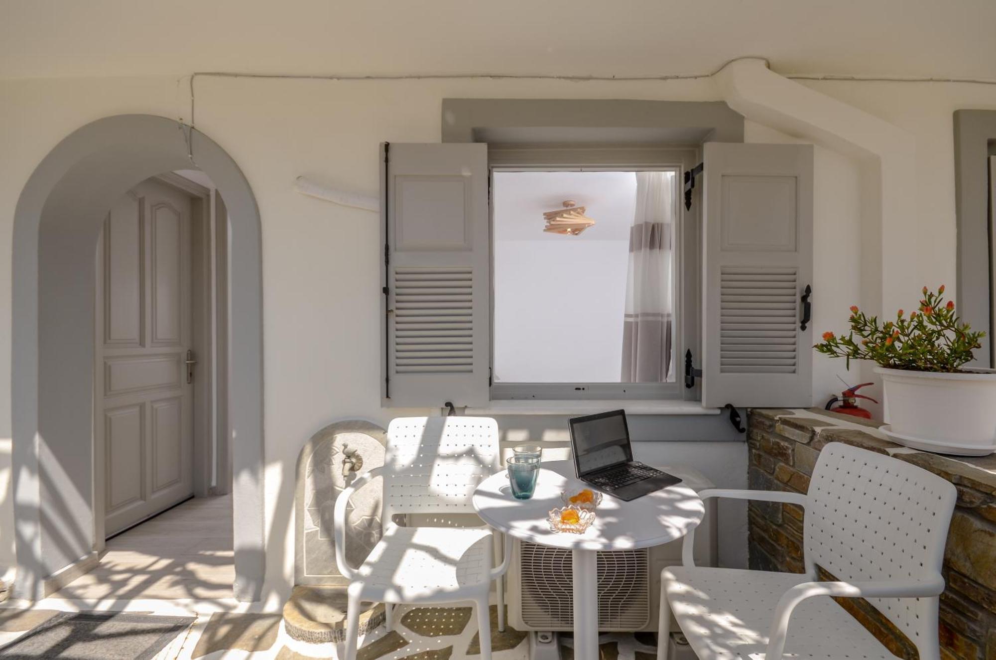 Sofi Pension Naxos City 외부 사진